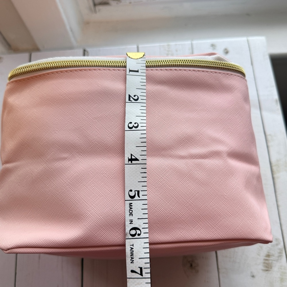 Compact Pink Cosmetic Travel Bag - Picture 7 of 8